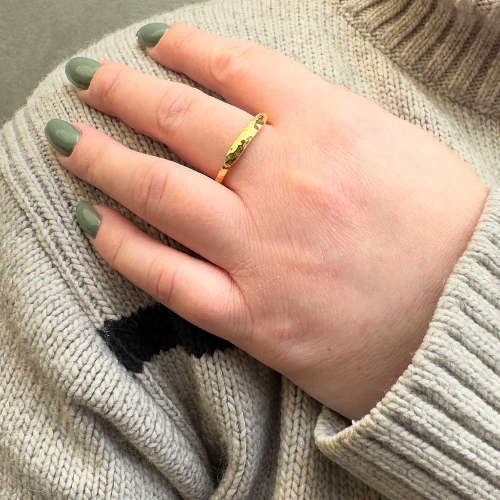 Allring Wave – Textured Resizable Band for Women | Organic Hammered Finish