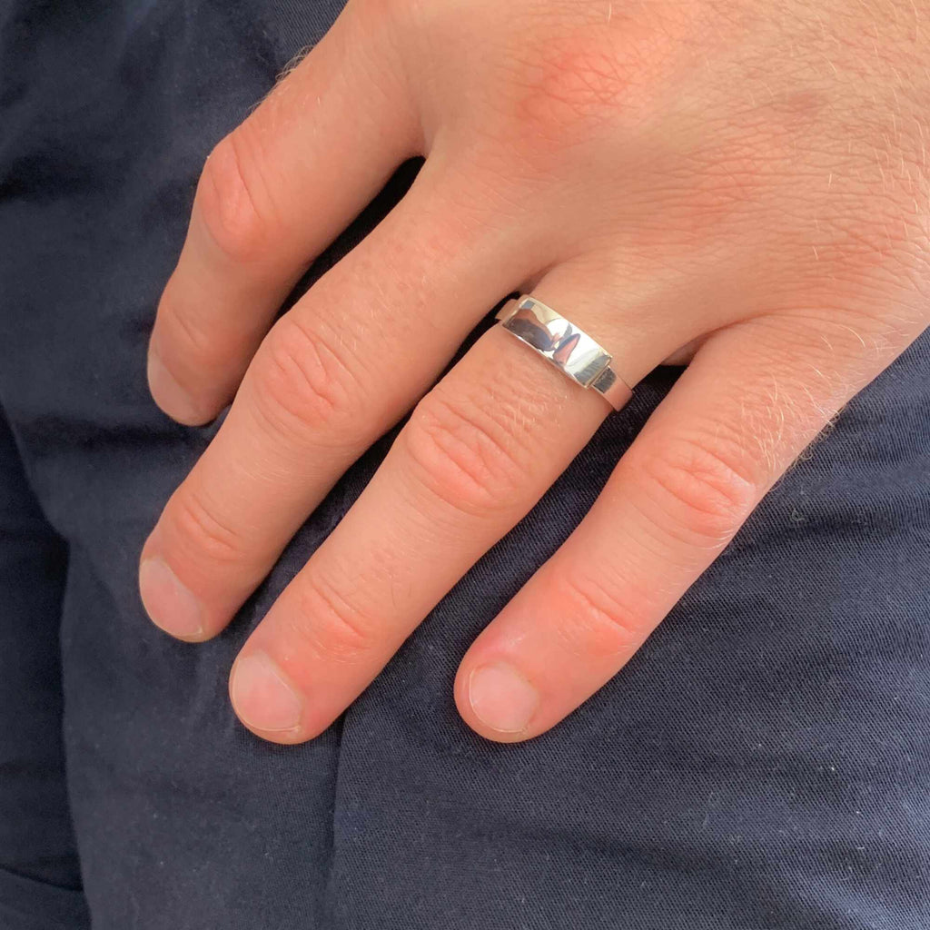 Allring Men's Wedding Band - Gold Resizable Wedding Ring