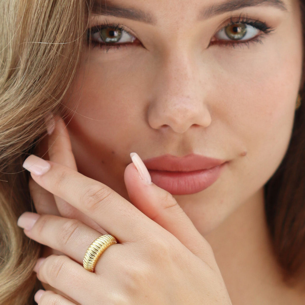 Croissant Dome Resizable ring by Satinski