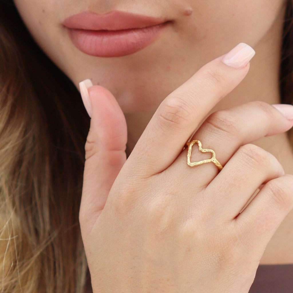 Vintage heart open resizable ring by Satinski