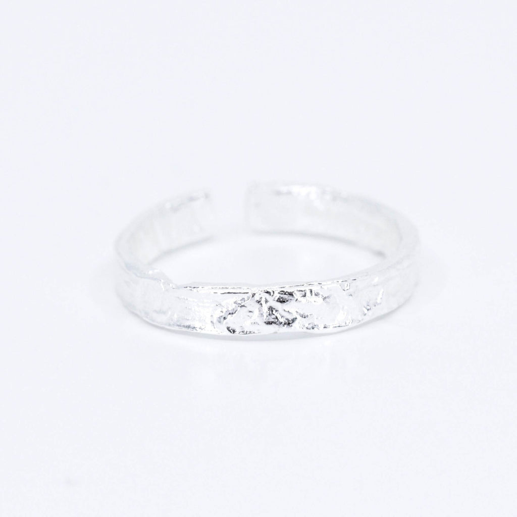 Vintage Hammered Dainty Resizable Ring by Satinski - Adjustable Band in Gold & Silver