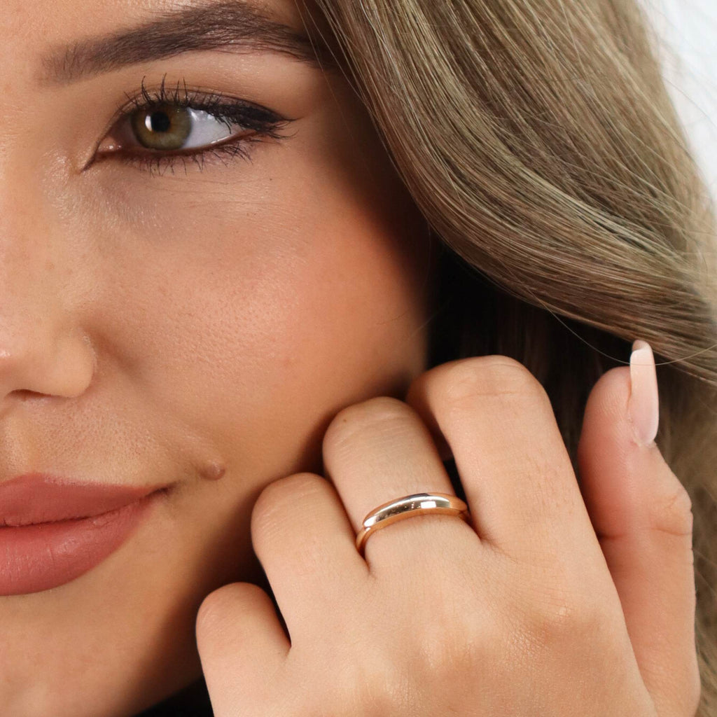 Allring Edge adjustable rose gold stacking ring for women, top view