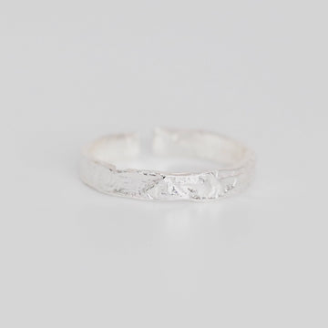 Vintage Hammered Dainty Silver Resizable Ring by Satinski