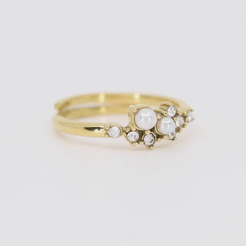 Irregular pearl crystal resizable ring by Satinski