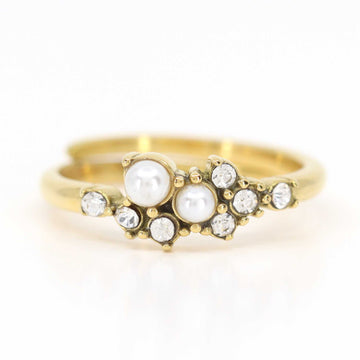 Irregular pearl crystal resizable ring by Satinski