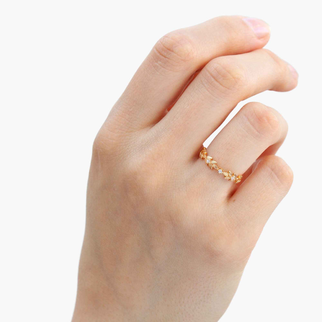 Satinski leaf dainty 18k gold-plated silver crystal resizable stacking ring