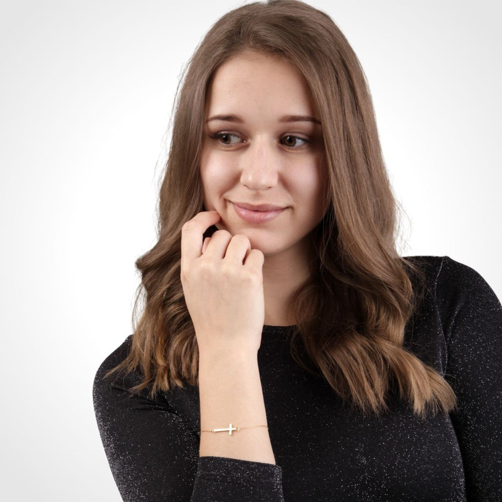 Satinski silver cross bracelet with cross