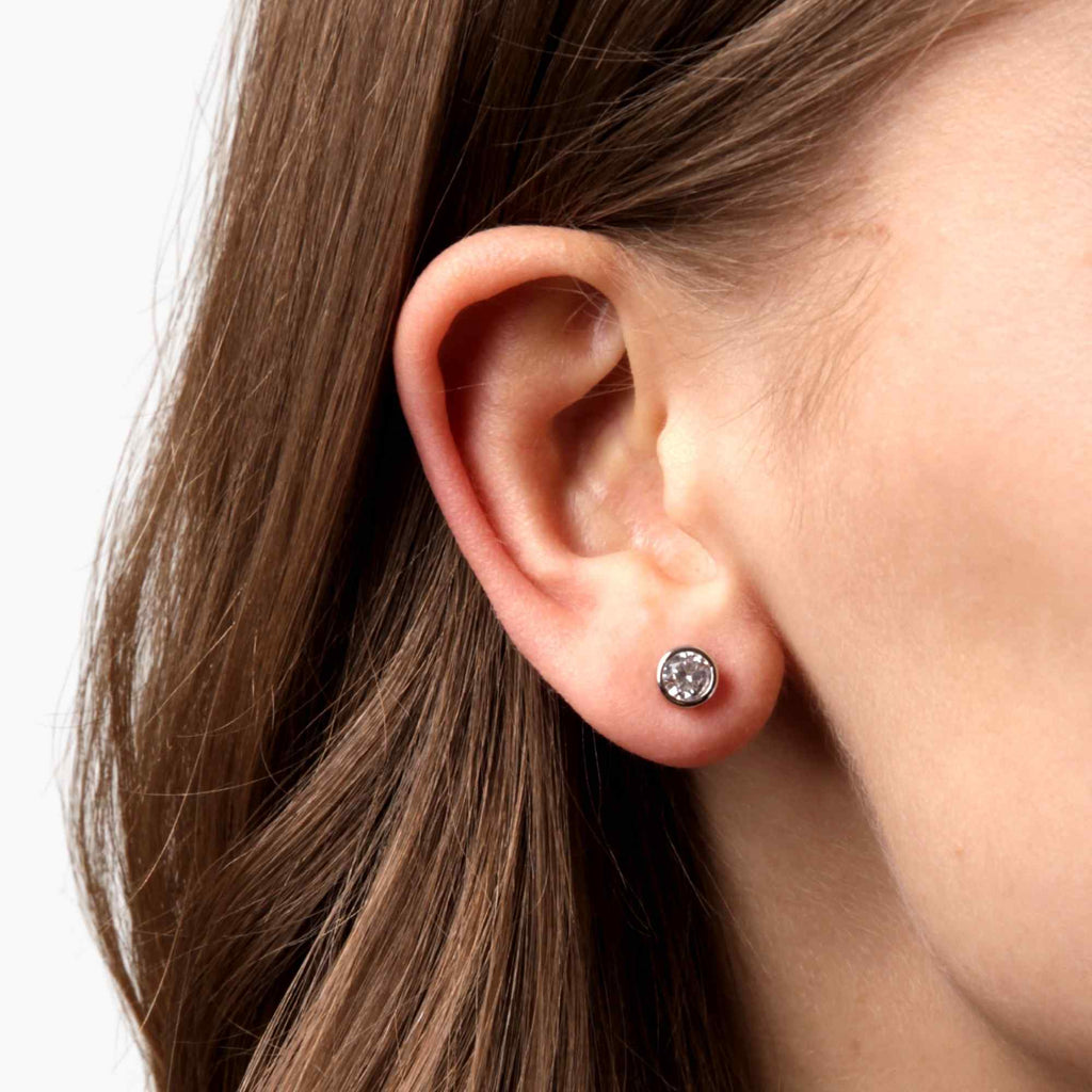 Satinski silver solitaire crystal round stud earrings