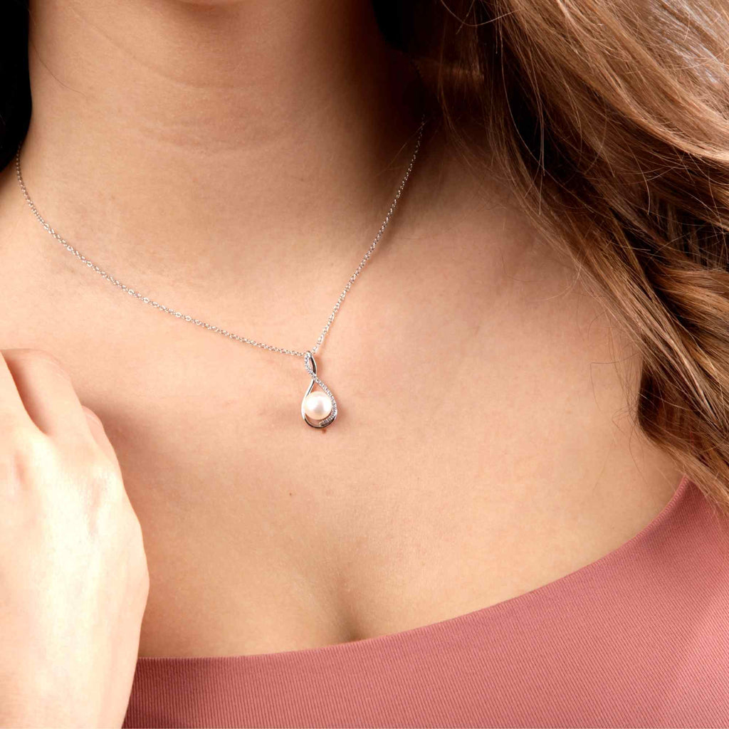 Satinski silver necklace with infinity pearl crystal pendant